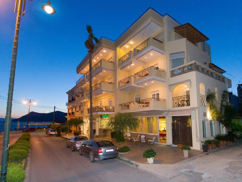 G. Kiapekou Aparthotel Лутра Едипсу Екстериор снимка