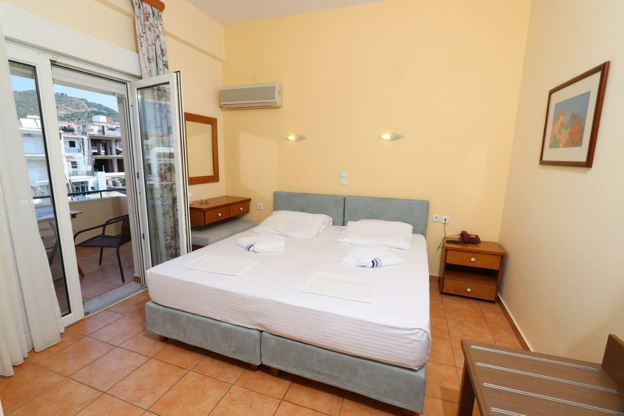 G. Kiapekou Aparthotel Лутра Едипсу Екстериор снимка